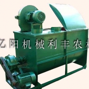 臥式粉碎混料機(jī)